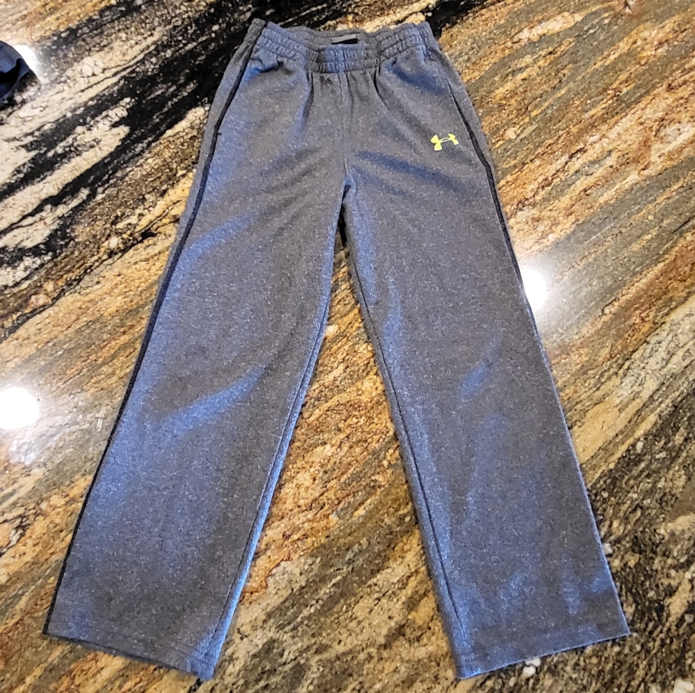 Athletic pants